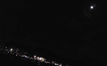 100821_hanateru_moon.jpg